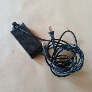 DELL Latitude D620/D630 Genuine Original AC Power Adapter Charger